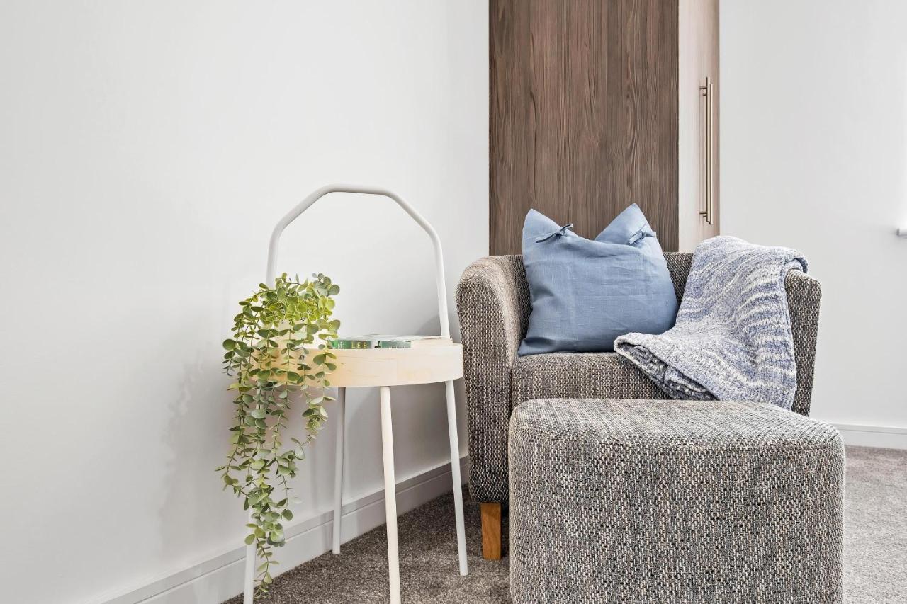 St Martins 2 Bedroom Apartments In Ruislip By 360 Stays Exterior photo