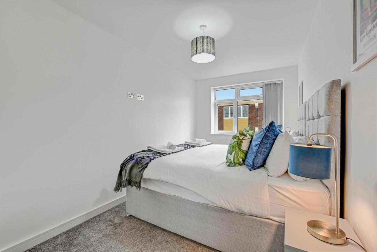 St Martins 2 Bedroom Apartments In Ruislip By 360 Stays Exterior photo