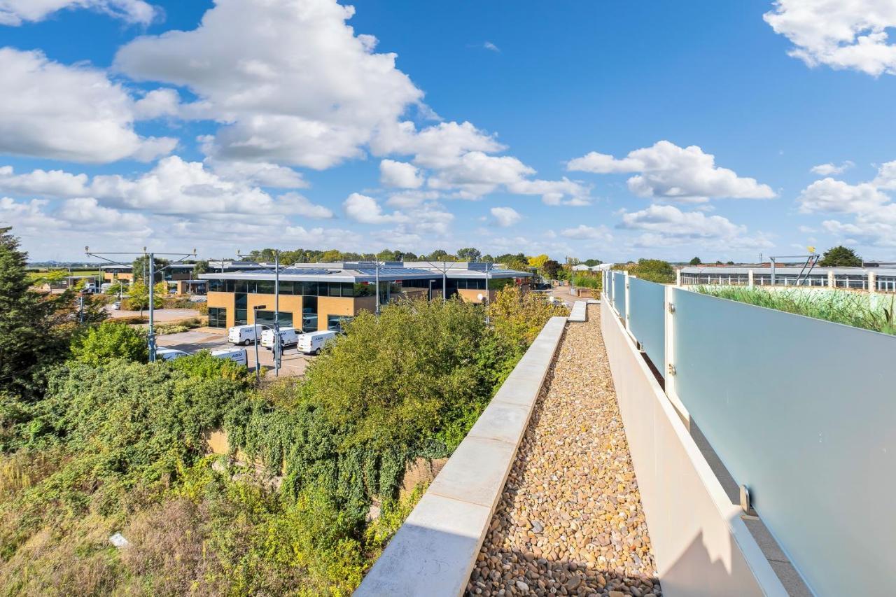 St Martins 2 Bedroom Apartments In Ruislip By 360 Stays Exterior photo