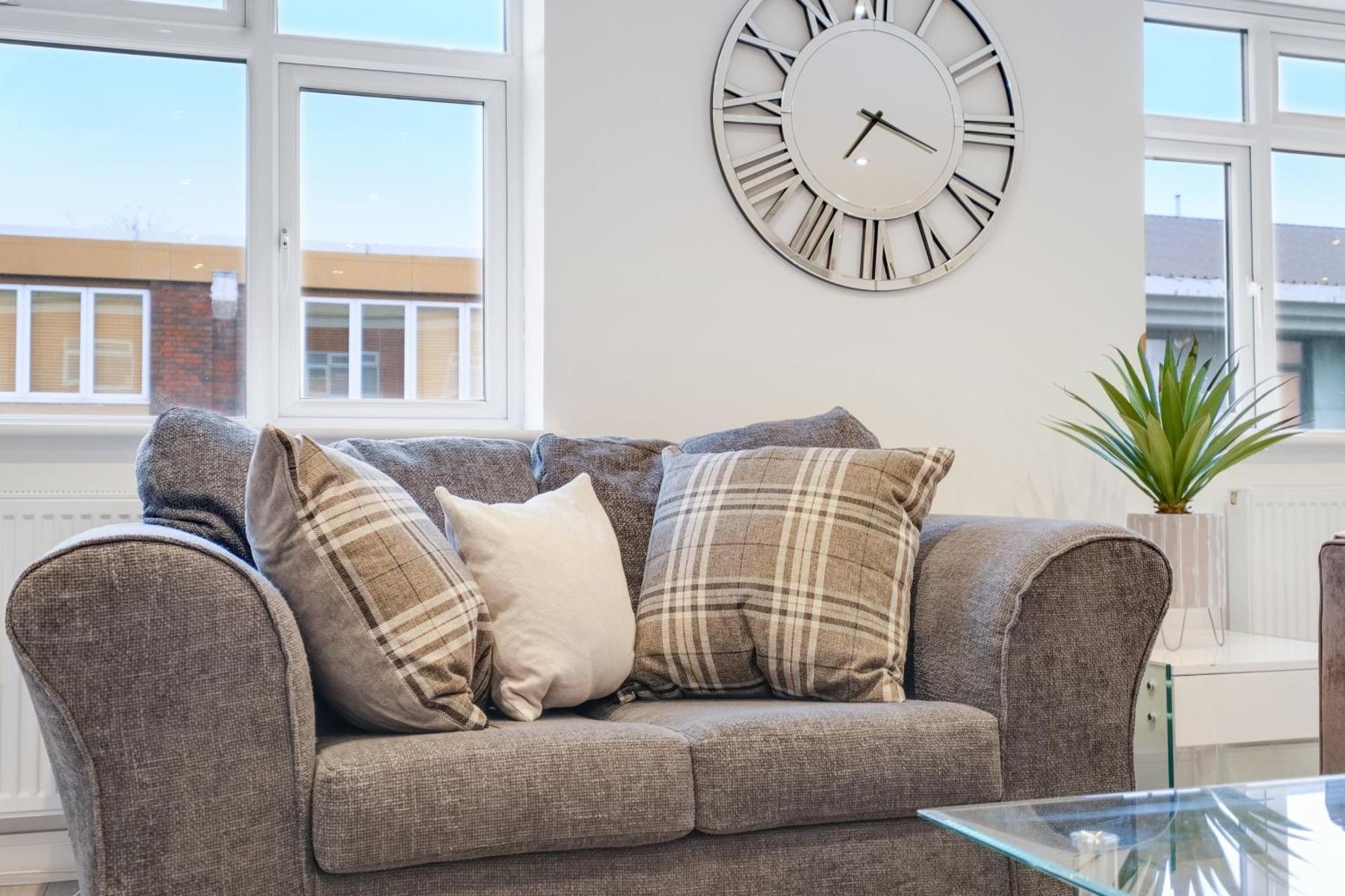 St Martins 2 Bedroom Apartments In Ruislip By 360 Stays Exterior photo