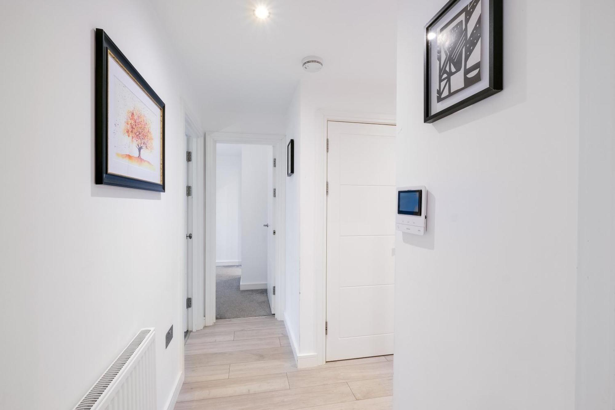 St Martins 2 Bedroom Apartments In Ruislip By 360 Stays Exterior photo